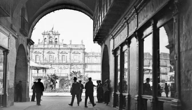 Las puertas de la Plaza Mayor