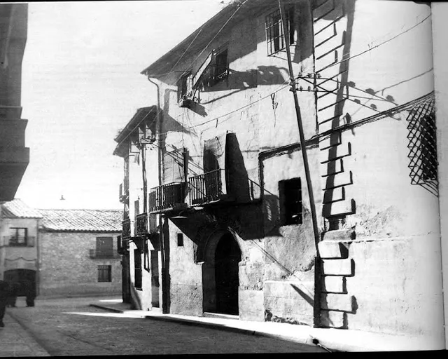Foto 2 - La calle del Prior, historia de Salamanca