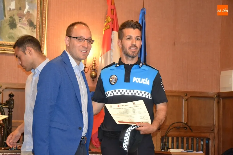 Foto 9 - La Polic&iacute;a Local da la bienvenida a sus 7 nuevos agentes, con los que solventa su &ldquo;situaci&oacute;n...