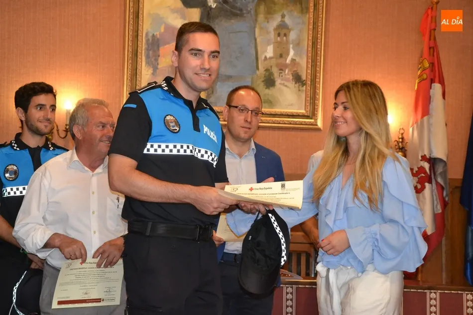 Foto 8 - La Polic&iacute;a Local da la bienvenida a sus 7 nuevos agentes, con los que solventa su &ldquo;situaci&oacute;n...