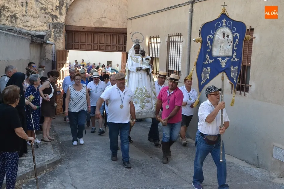 Foto 6 - Los romeros regresan a la ciudad tras cuatro intensos d&iacute;as en buena armon&iacute;a  