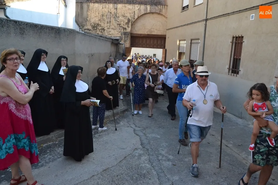 Foto 3 - Los romeros regresan a la ciudad tras cuatro intensos d&iacute;as en buena armon&iacute;a  