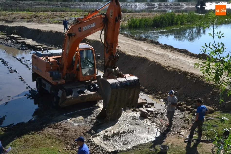 En marcha la construcción de la pasarela para salvar el río en la zona de los pontones  