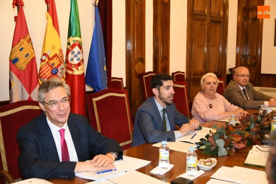 Foto 4 - Autoridades lusas y espa&ntilde;olas estrechan lazos en materia de Protecci&oacute;n Civil