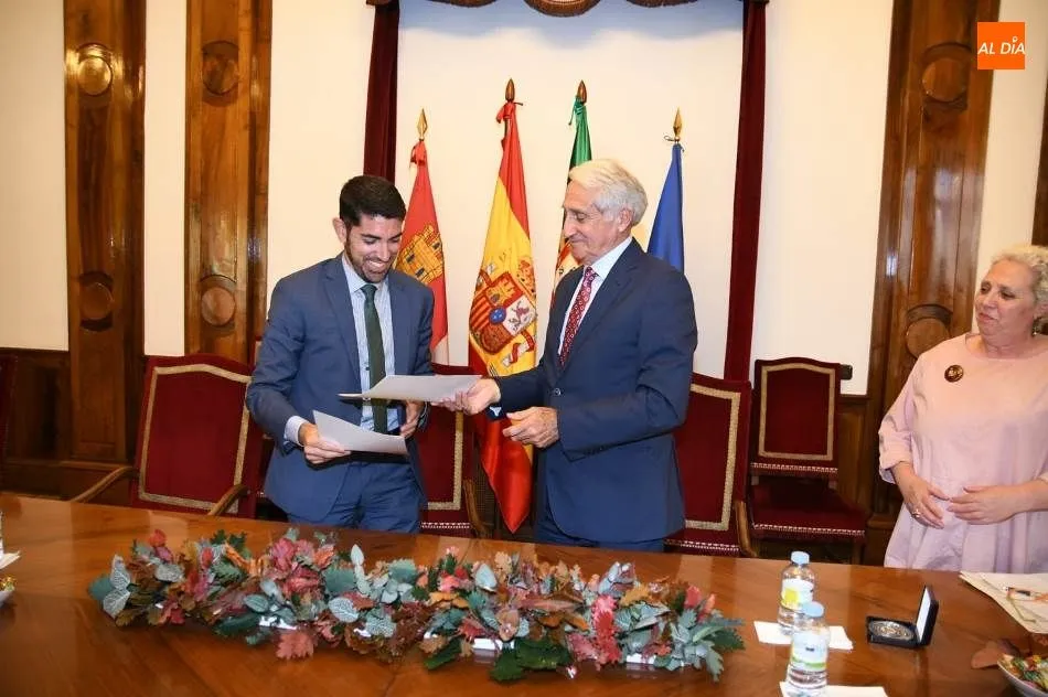 Foto 3 - Autoridades lusas y espa&ntilde;olas estrechan lazos en materia de Protecci&oacute;n Civil