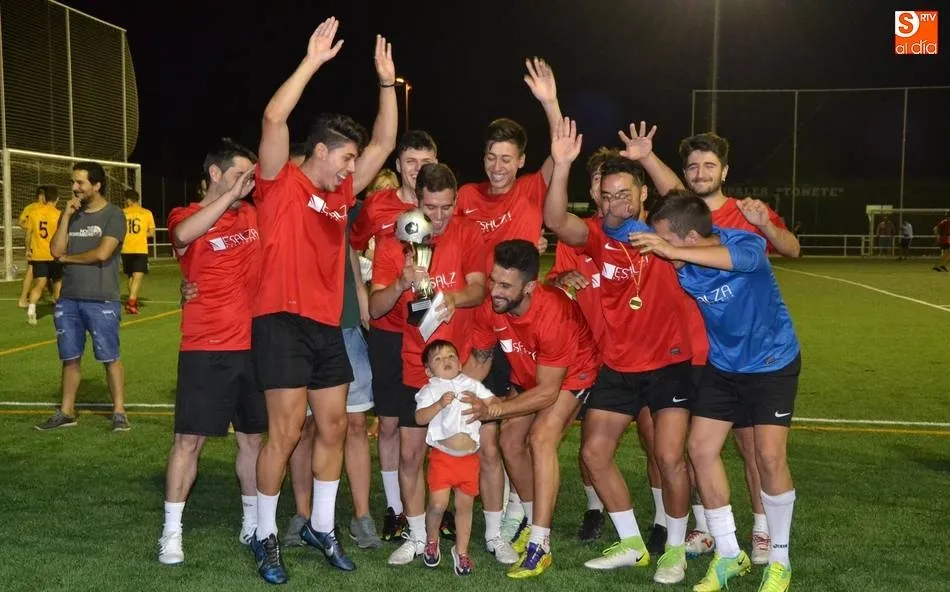 Peluquería Esalza es el vigente campeón del Torneo