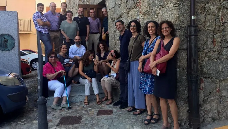 Visita de los participantes en el simposio de la Universidad de Salamanca al Museo Judío de Béjar