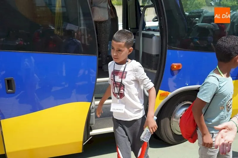 Foto 9 - Emocionante recibimiento a los 24 menores saharauis que pasar&aacute;n el verano en Salamanca