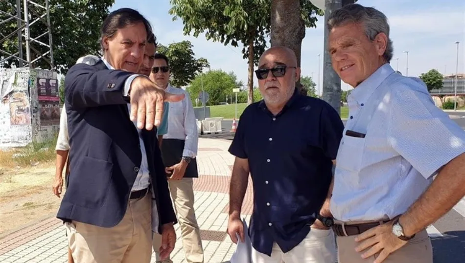 Visita del alcalde, Carlos García Carbayo, a esta zona de la Aldehuela. Foto de Europa Press