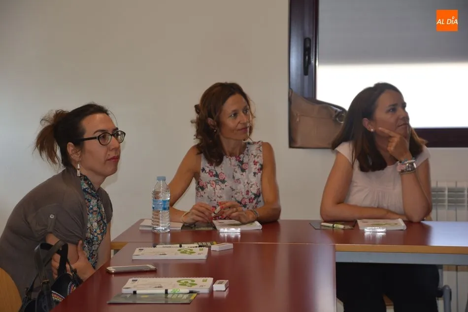 Foto 5 - El Ayuntamiento ayuda a veinte emprendedores a impulsar sus proyectos empresariales