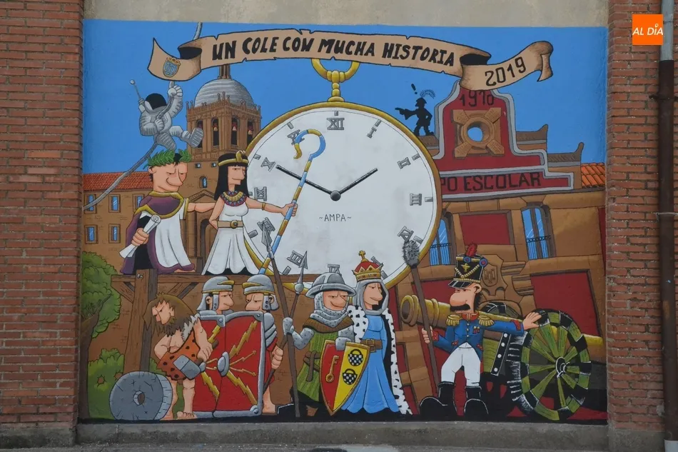 Así luce el gran mural histórico creado este curso en el Colegio San Francisco  