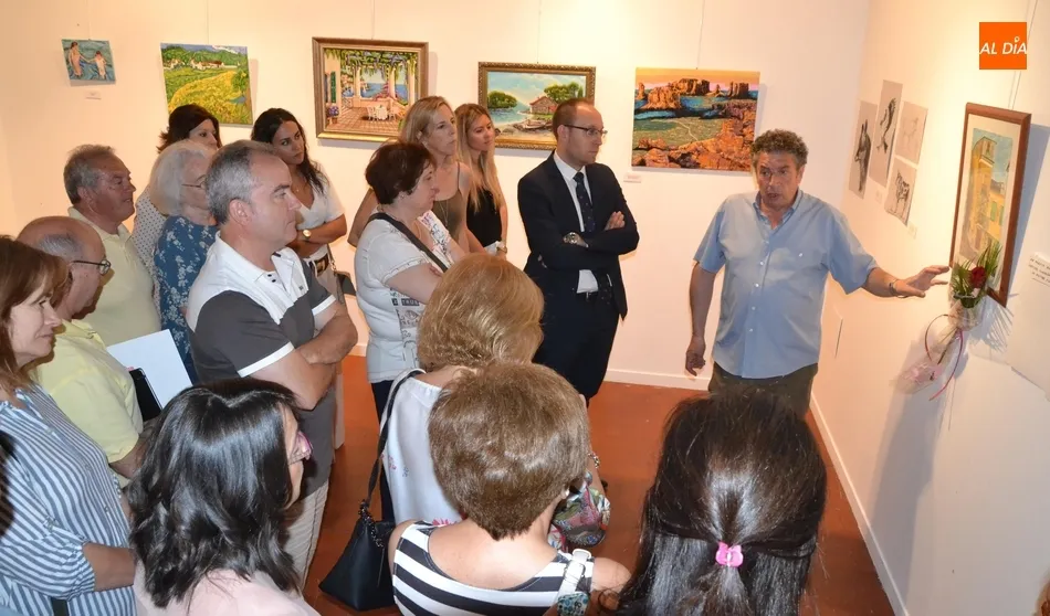 El Taller de Pintura homenajea en la inauguración de su exposición de fin de curso a un alumno...