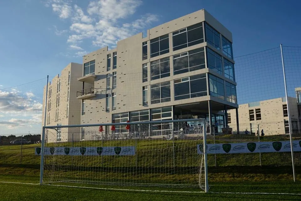 Complejo deportivo Somnus / Notialto