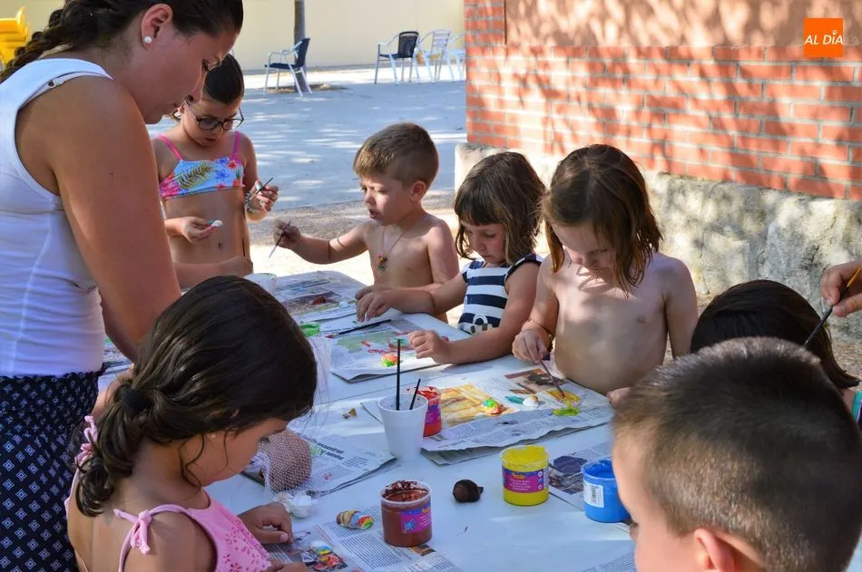 Foto 4 - La bibliopiscina de Cabrerizos ofrece lectura, talleres y juegos de mesa para disfrutar del verano  