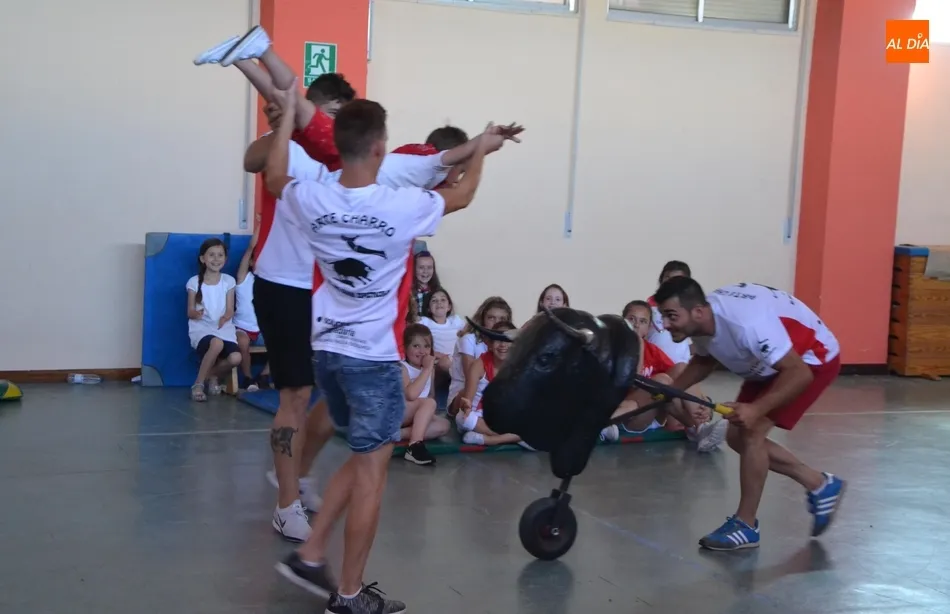 Mañana de quiebros, recortes y saltos en Conciliamos con motivo de San Fermín  