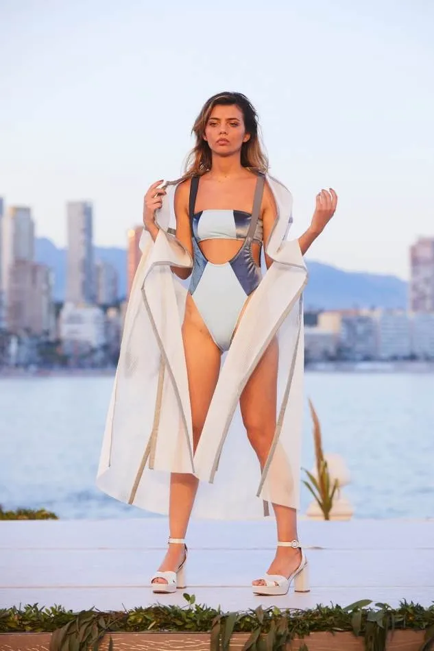 Foto 4 - La salmantina Samara Tamames gana el Premio Nacional de nuevos talentos de Moda Ba&ntilde;o