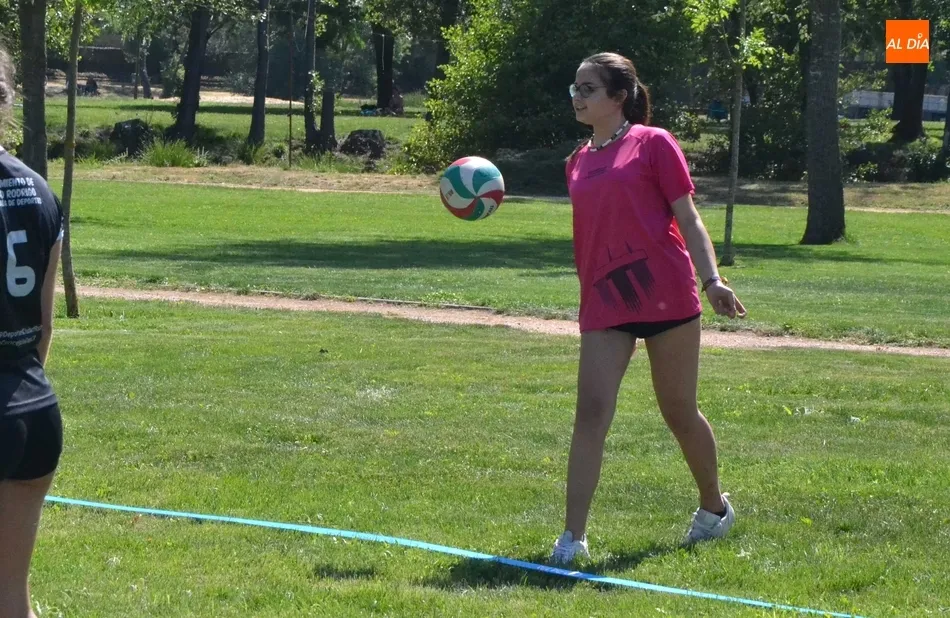 Foto 9 - Habilitada una pista de voleibol en la Alameda Vieja  