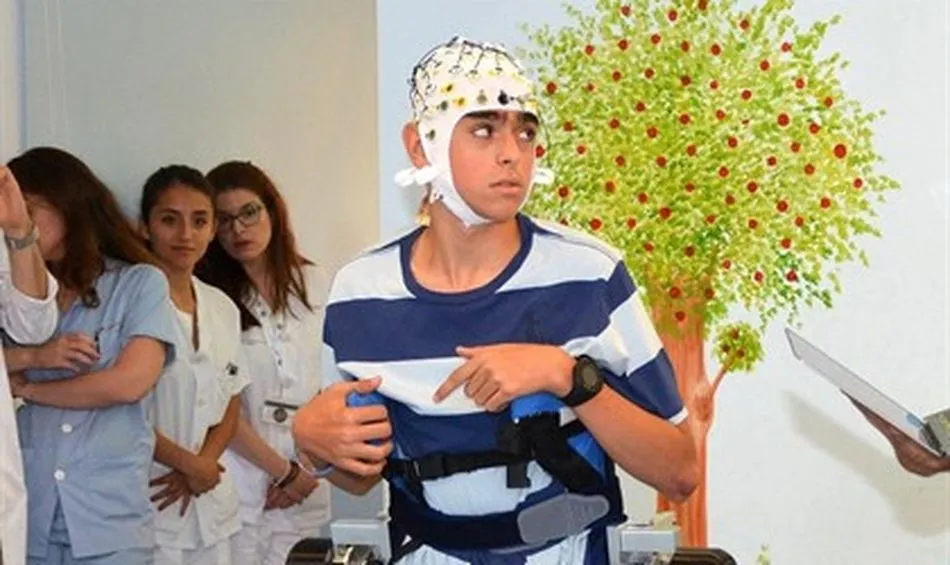 Exoesqueleto desarrollado por el Hospital Niño Jesús de Madrid / HOSPITAL NIÑO JESÚS