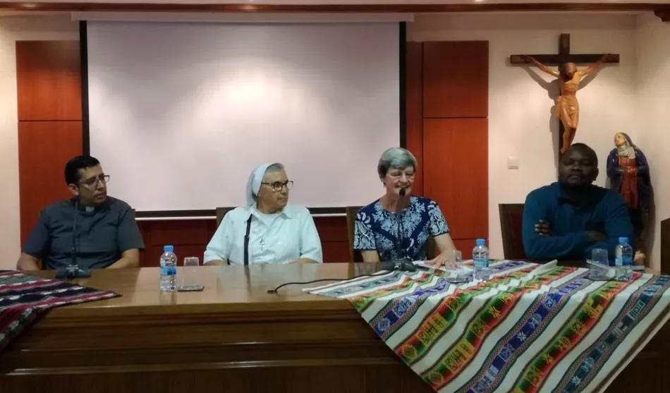 Foto 7 - El D&iacute;a del Misionero Diocesano re&uacute;ne en Mir&oacute;briga a unas 65 personas de la provincia  