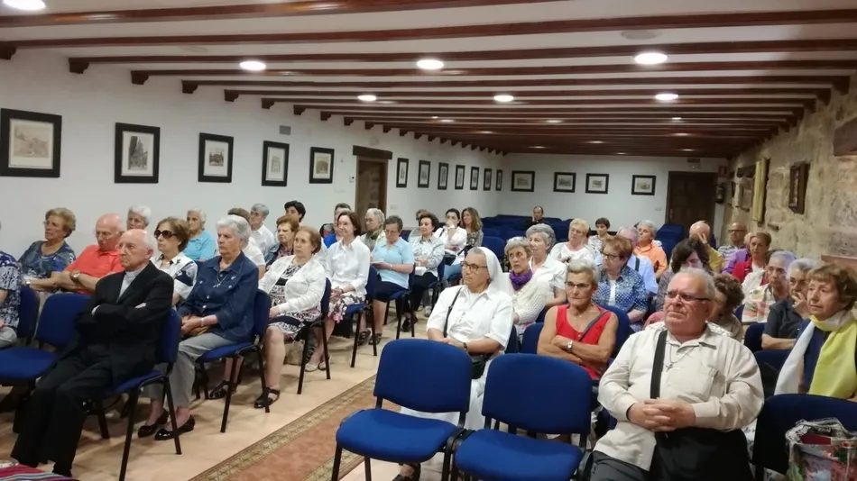 Foto 5 - El D&iacute;a del Misionero Diocesano re&uacute;ne en Mir&oacute;briga a unas 65 personas de la provincia  