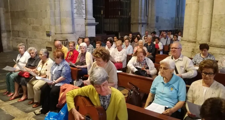 Foto 2 - El D&iacute;a del Misionero Diocesano re&uacute;ne en Mir&oacute;briga a unas 65 personas de la provincia  