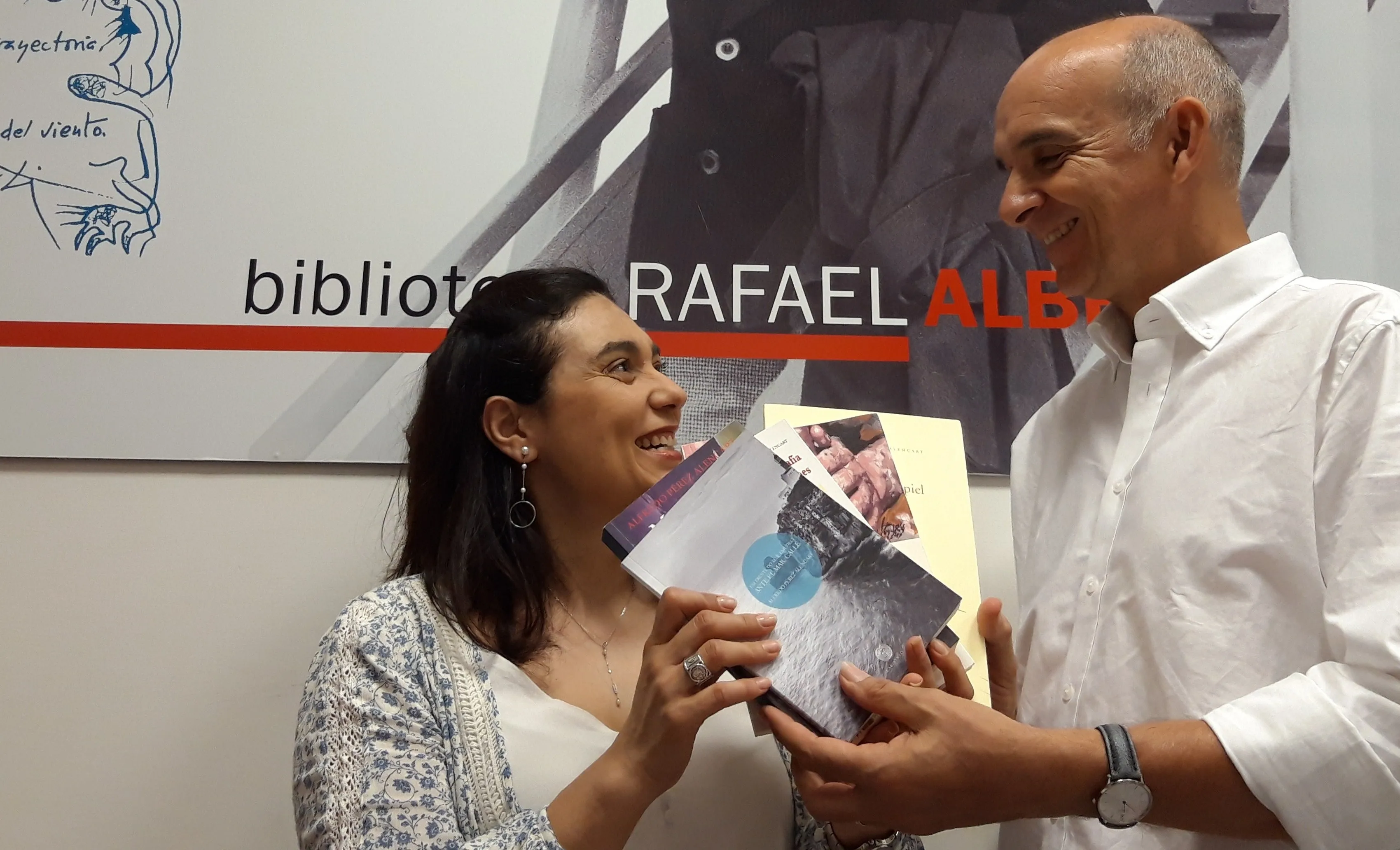 Foto 2 - Treinta libros de A. P. Alencart albergados en el Instituto Cervantes de N&aacute;poles  