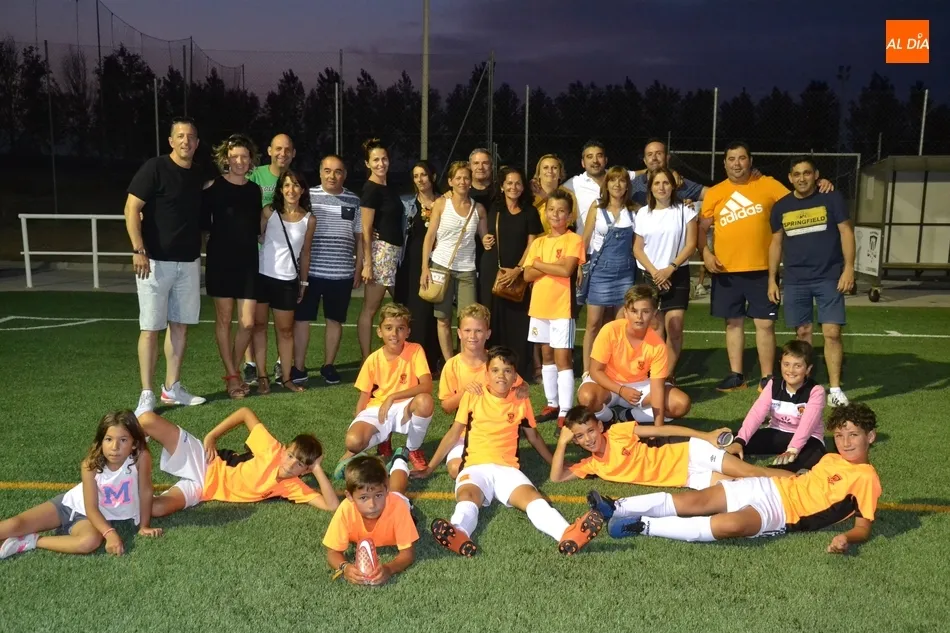 Foto 2 - Enredados gana el duelo infantil del Torneo de Verano de F&uacute;tbol 7  