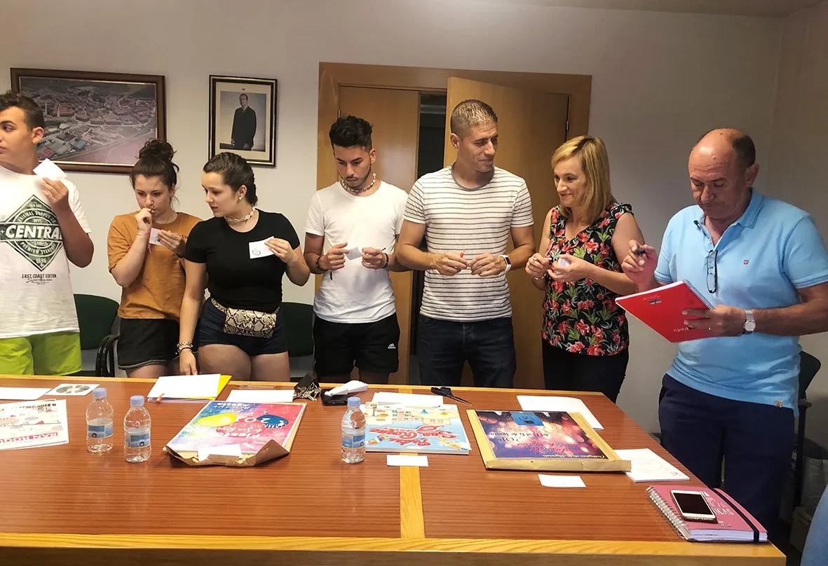 Elección por parte del jurado del cartel ganador