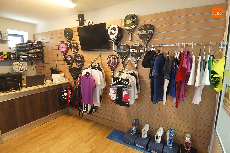 Foto 3 - P&aacute;del Life Ciudad Rodrigo, nueva gerencia con m&aacute;s opciones para los amantes del p&aacute;del