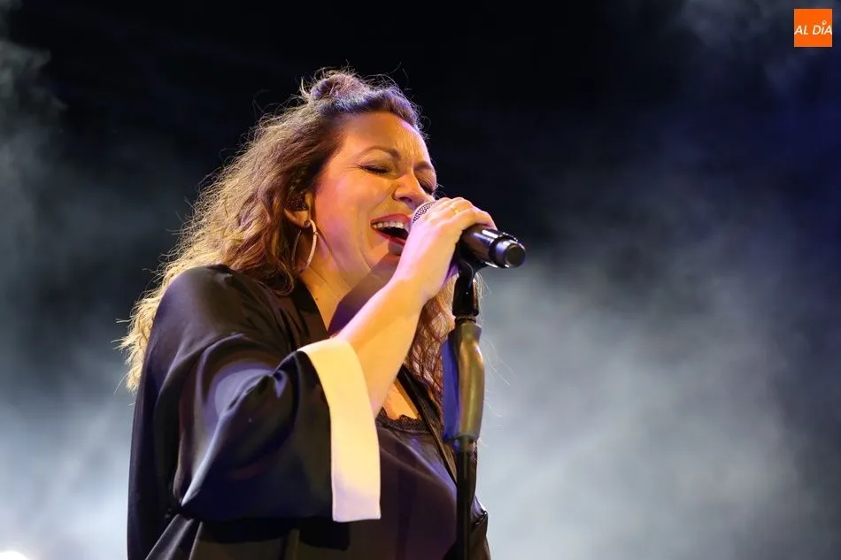 Niña Pastori, en el concierto de Santa Marta de Tormes | Víctor Sánchez
