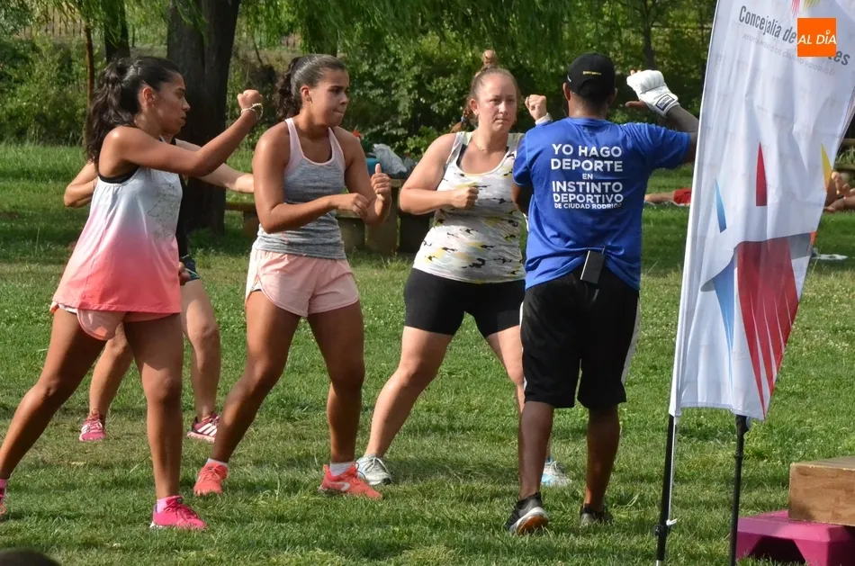 El Picón vive una completa tarde de martes con deporte y música  