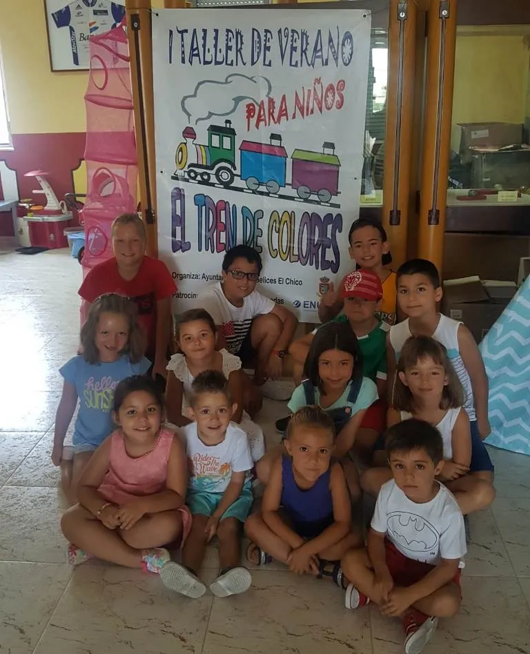 Foto 2 - Saelices el Chico arranca un verano m&aacute;s su &lsquo;Tren de Colores&rsquo;  