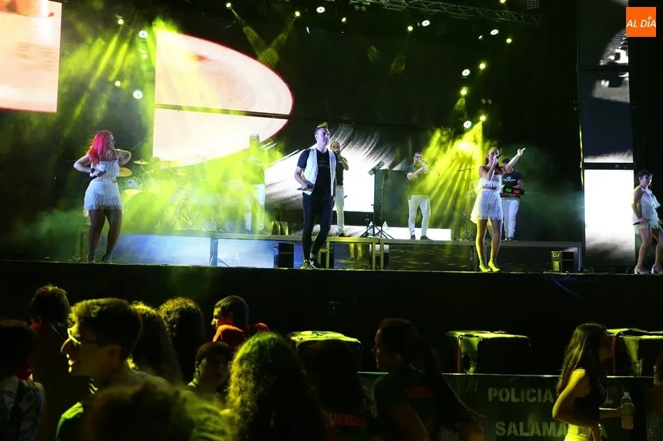 Foto 5 - Santa Marta sigue con sus fiestas de la mano de la orquesta&nbsp;&lsquo;La Resistencia&rsquo;