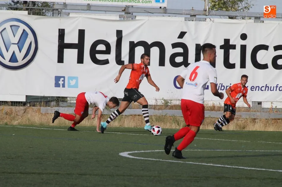 El partido entre Unionistas y el Santa Marta es uno de los clásicos del verano / Archivo