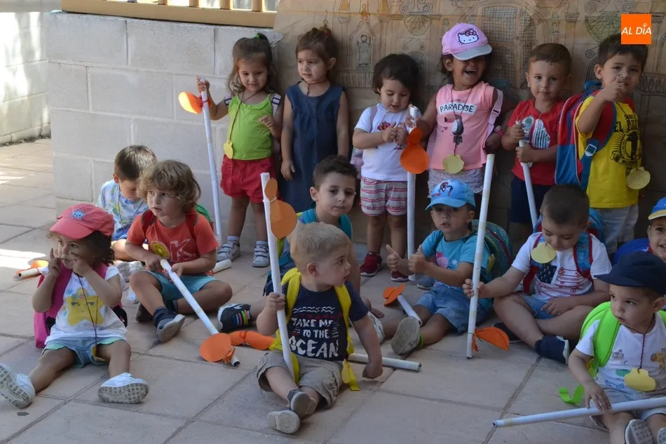 Foto 4 - Los alumnos de la Escuela Infantil peregrinan un a&ntilde;o m&aacute;s a Santiago de Compostela  
