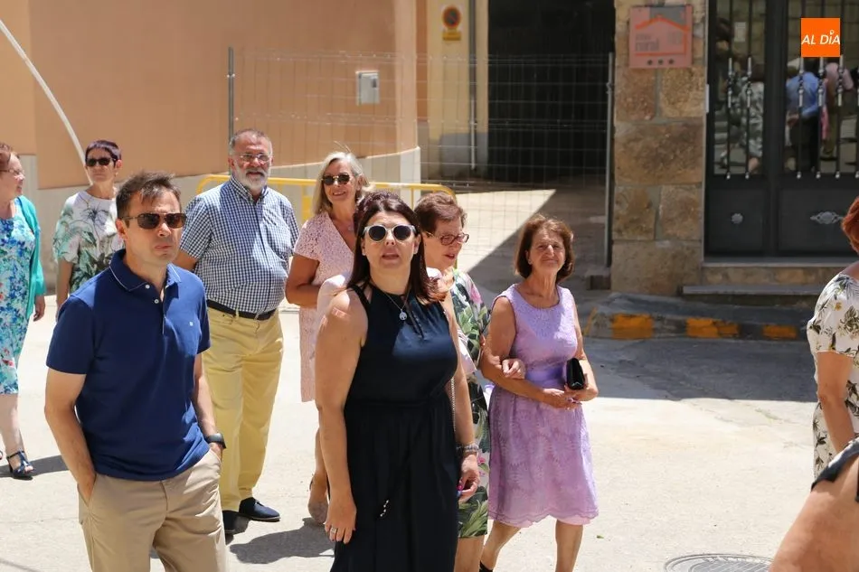 Foto 7 - El Ap&oacute;stol recorre las calles de Sobradillo en el d&iacute;a grande de las fiestas  