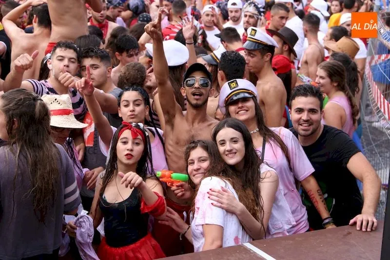 Foto 11 - Santa Marta de Tormes &lsquo;inaugura&rsquo; sus fiestas con un multitudinario chupinazo