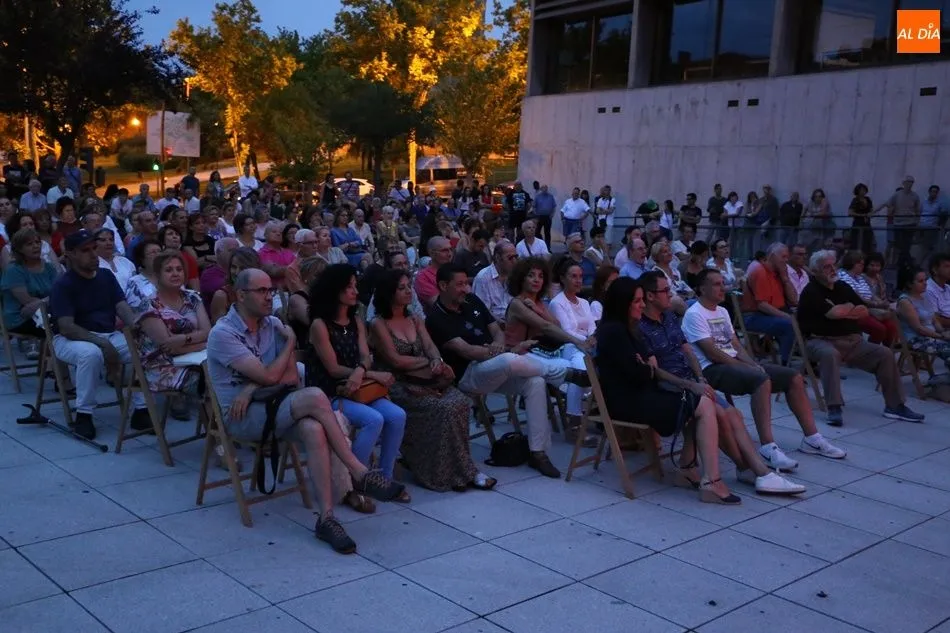 Foto 5 - El programa &lsquo;Verano se escribe con Blues&rsquo; acerca la m&uacute;sica de Greg Izor & The Box Kickers a...