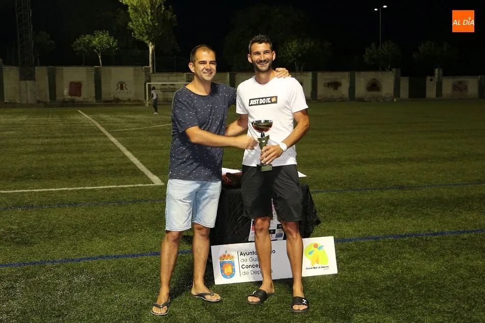 Foto 9 - Restaurante Riviera se impone en el torneo de verano de f&uacute;tbol 7