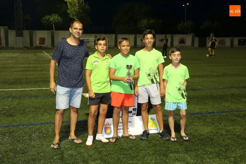 Foto 5 - Restaurante Riviera se impone en el torneo de verano de f&uacute;tbol 7