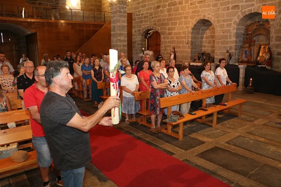 Foto 9 - Fuenterroble rinde homenaje a Santiago Apostol y a los peregrinos