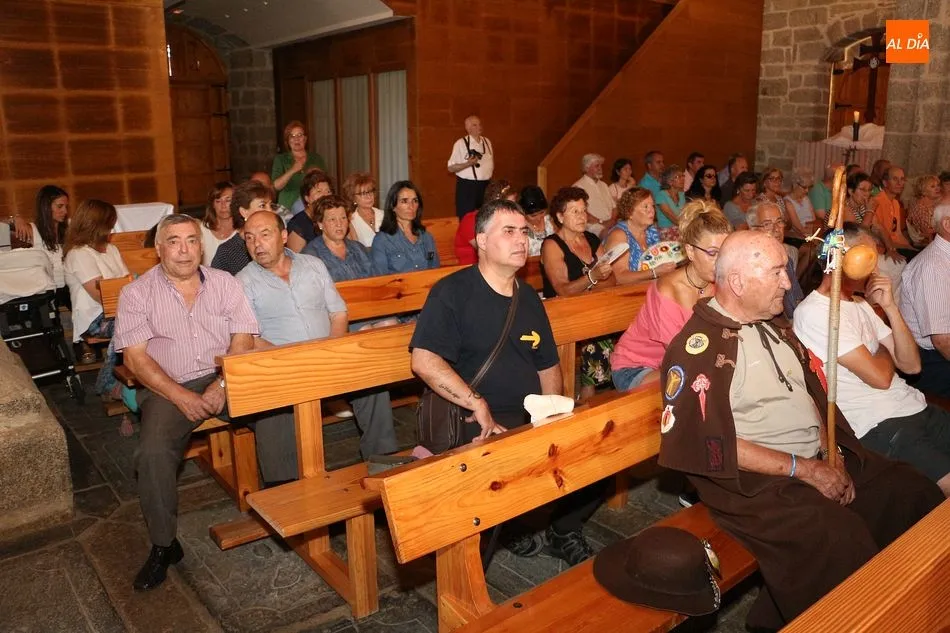 Foto 5 - Fuenterroble rinde homenaje a Santiago Apostol y a los peregrinos