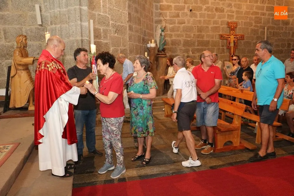 Foto 4 - Fuenterroble rinde homenaje a Santiago Apostol y a los peregrinos