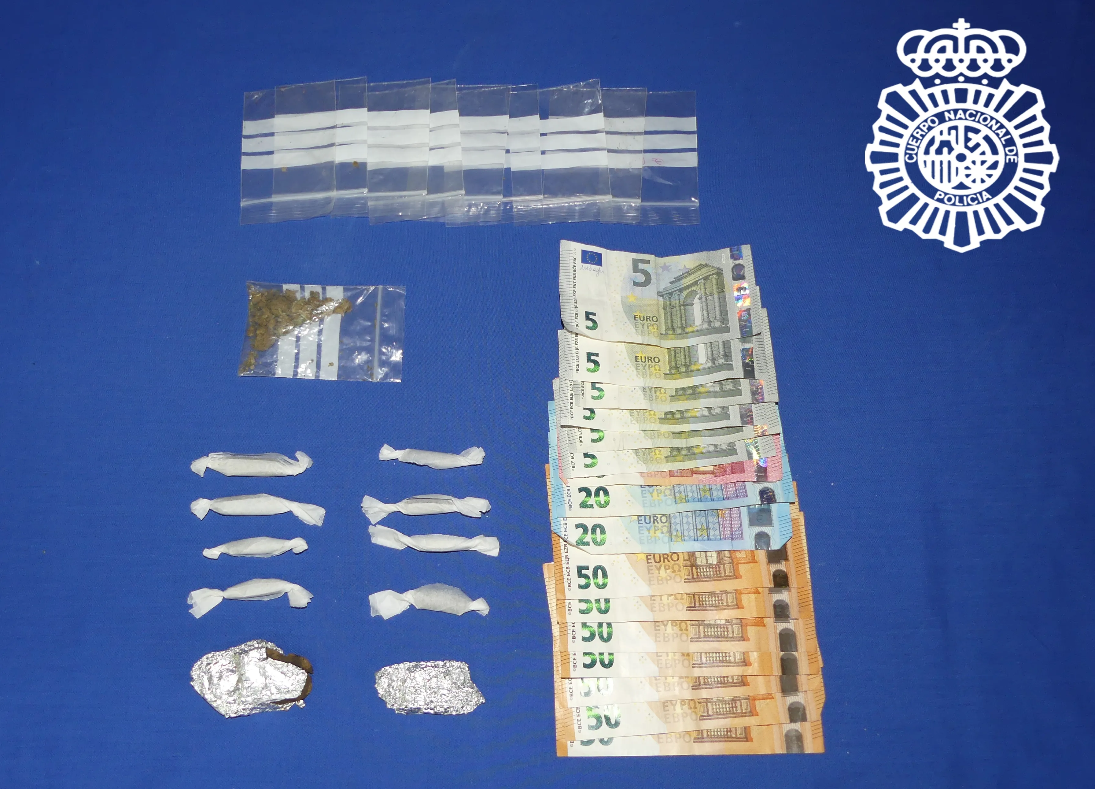 Objetos encontrados a los detenidos / Policía Nacional