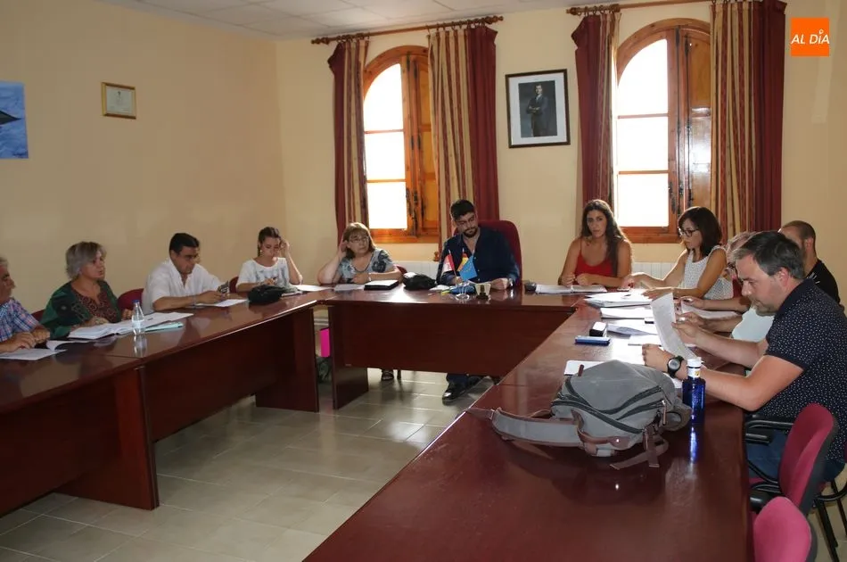 Foto 4 - Quejas vecinales por la escasez de agua en Terradillos