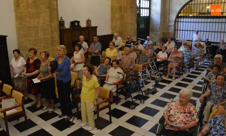 Foto 9 - La Residencia Obispo T&eacute;llez culmina sus actividades especiales por el D&iacute;a de los Abuelos  