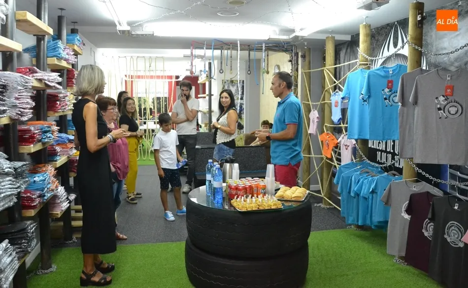 Farinato Race inaugura una tienda en la calle San Juan  