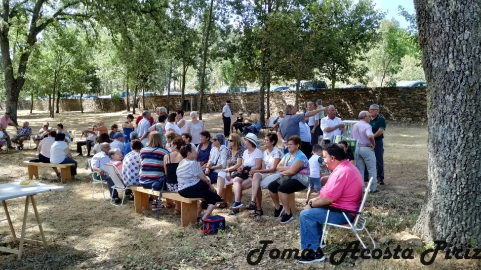 Jubilados de todo El Rebollar disfrutan de una jornada de confraternización  