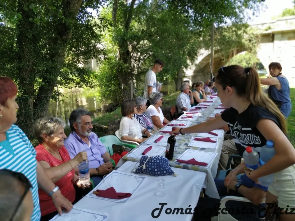 Foto 7 - Jubilados de todo El Rebollar disfrutan de una jornada de confraternizaci&oacute;n  