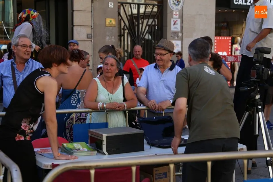 Foto 6 - El &lsquo;D&iacute;a de los Abuelos&rsquo; engrandece a Salamanca